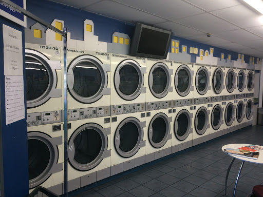 Laundromat «Fluff and Fold Lavanderia», reviews and photos, 5042 Warner Ave, Huntington Beach, CA 92649, USA