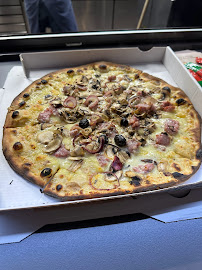 Plats et boissons du Pizzas à emporter PIZZA KITCHEN à Givors - n°8
