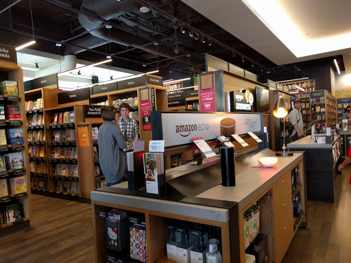 Book Store «Amazon Books», reviews and photos, 4601 26th Ave NE, Seattle, WA 98105, USA