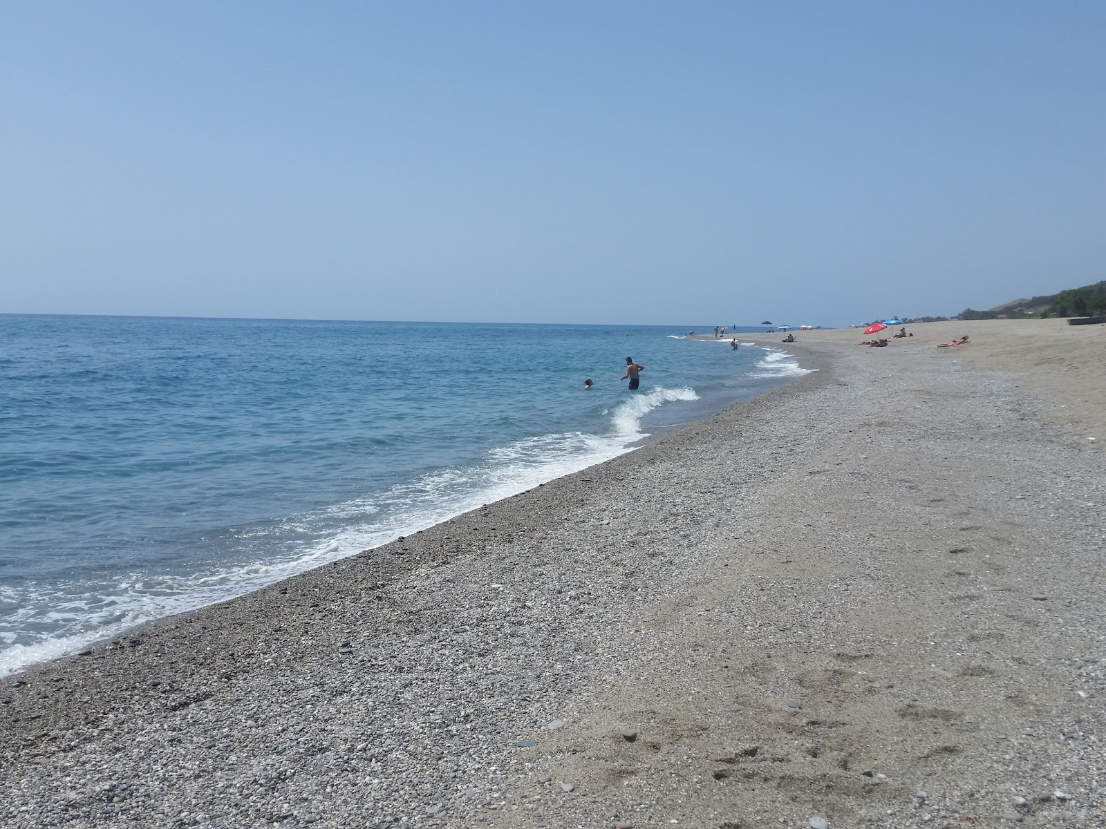 Foto di Spiaggia di Ferruzzano con costa lunga e dritta