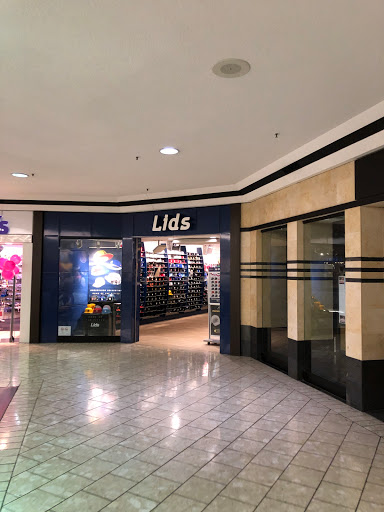 Book Store «Barnes & Noble», reviews and photos, 100 Greyrock Pl, Stamford, CT 06901, USA