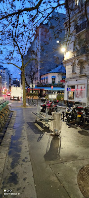 Poudre d'Iris à Paris
