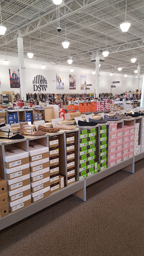 Shoe Store «DSW Designer Shoe Warehouse», reviews and photos, 290 Mid Rivers Center, St Peters, MO 63376, USA
