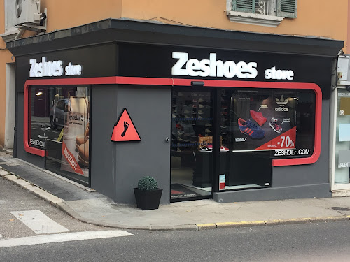 Zeshoes Store - Baskets, vêtements et bagagerie de marque officielle à Voiron