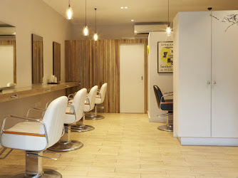 Vision N16 Hair Salon