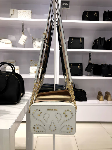 Fashion Accessories Store «Michael Kors», reviews and photos, 20-A Killingworth Turnpike #430, Clinton, CT 06413, USA