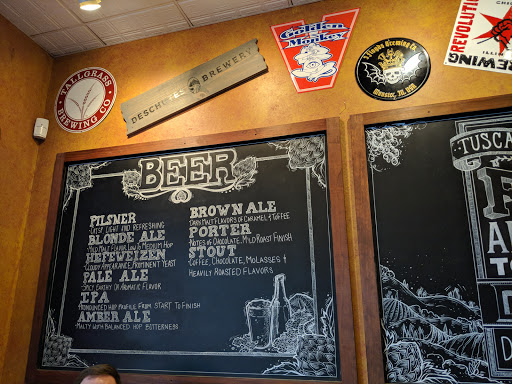 Gastropub «Tuscan Market & Wine Shop», reviews and photos, 141 W Wing St, Arlington Heights, IL 60005, USA