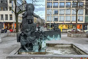 Struwwelpeter-Brunnen image