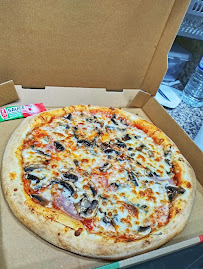Plats et boissons du Pizzeria ONE TO ONE PIZZA à Sartrouville - n°13