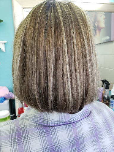 Hair Salon «Nuevo Look Beauty Salon», reviews and photos, 228 Martha St, Euless, TX 76040, USA