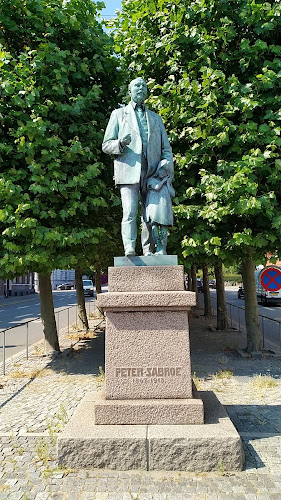Standbeeld Peter Sabrou