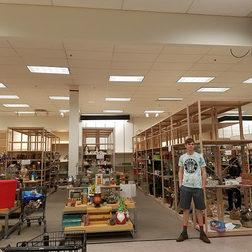 Discount Store «Gordmans - Store Closing Soon», reviews and photos, 9650 Quivira Rd, Lenexa, KS 66215, USA