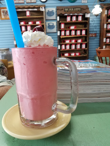 Coffee Shop «Downtown Video & You Maka Me HOT Coffee Roasting Company», reviews and photos, 101 NE 1st Ave, Mineral Wells, TX 76067, USA