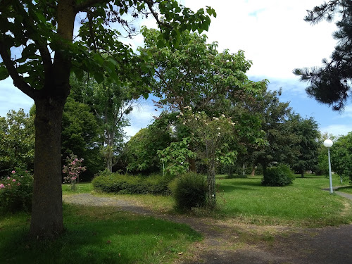 Parc De La Poste à Mordelles