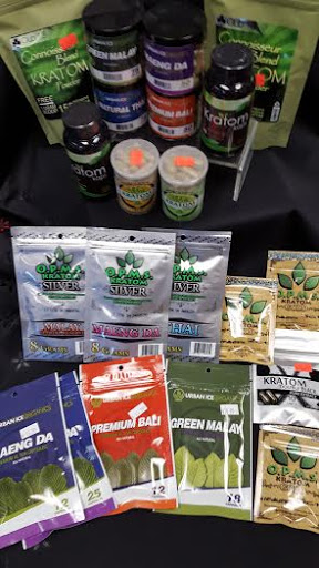 Tobacco Shop «GoodFellas Smoke Shop», reviews and photos, 1007 Caprice Dr, Castle Rock, CO 80109, USA