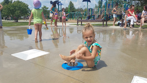 Park «Fountain Square Park», reviews and photos, 1751 Gibson Dr, Elk Grove Village, IL 60007, USA