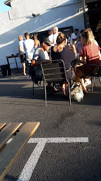 Photo n°16 de Les Halles 1889 à Éguilles ()
