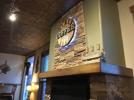 Wired Bean Coffee House, 1554 US-59 #100, Thief River Falls, MN 56701, USA, 