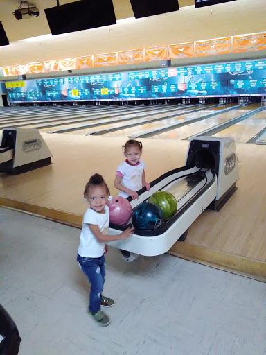 Bowling Alley «Novi Bowl Family Fun Center», reviews and photos, 21700 Novi Rd, Novi, MI 48375, USA