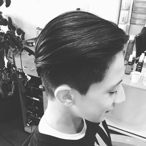 Hair Salon «Estate Beauty Hair Salon», reviews and photos, Estate Beauty Hair Salon, 8515 California Route 2, West Hollywood, CA 90069, USA