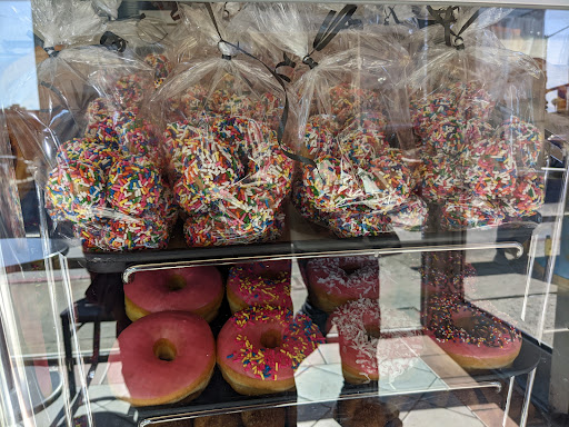 Donut Shop «Yum Yum Donuts», reviews and photos, 9 Fremont Ave, Alhambra, CA 91801, USA