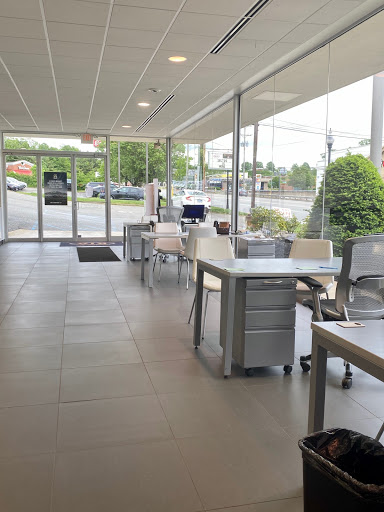 Kia Dealer «Monroeville Kia», reviews and photos, 3721 William Penn Hwy, Monroeville, PA 15146, USA