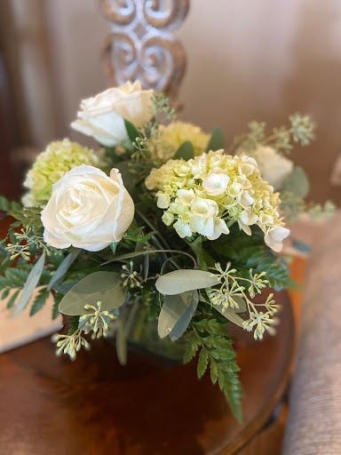 Florist «Pretty-N-Pink Florist Inc», reviews and photos, 8106 Kripple K Rd, Denham Springs, LA 70726, USA