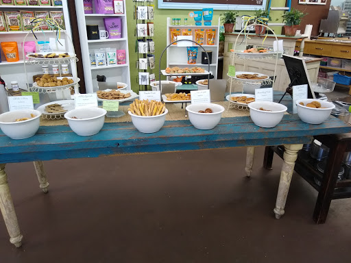 Pet Supply Store «3 Dogs and a Chick», reviews and photos, 130 Miracle Strip Pkwy SE, Fort Walton Beach, FL 32548, USA