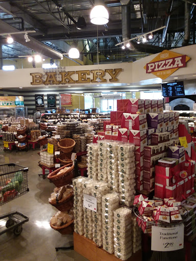 Grocery Store «Whole Foods Market», reviews and photos, 427 Walnut St, Lynnfield, MA 01940, USA