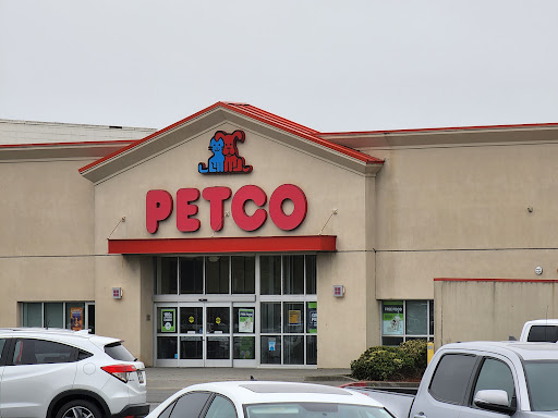 Petco Animal Supplies, 3300 Broadway St, Eureka, CA 95501, USA, 