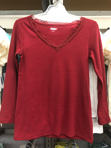 Clothing Store «Old Navy», reviews and photos, 25650 The Old Rd, Valencia, CA 91381, USA