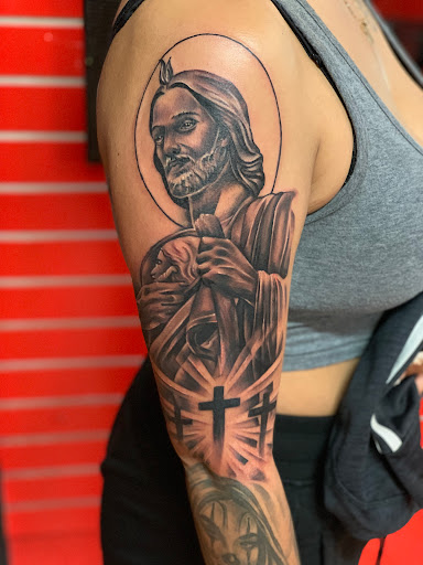 Find tattoo ideas with clocks for your next unique tattoo in El Paso at Estilo Firme Tattoo Co.