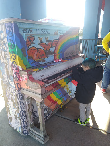 Donut Shop «Shipley Do-Nuts», reviews and photos, 501 E Abram St, Arlington, TX 76010, USA