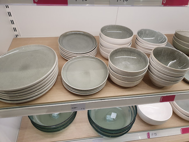 https://www.depot-online.de/de/filialfinder#!/l/chur/steinbockstrasse-8/3291582