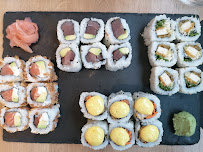 Plats et boissons du Restaurant japonais E Sushi Rocbaron - n°6