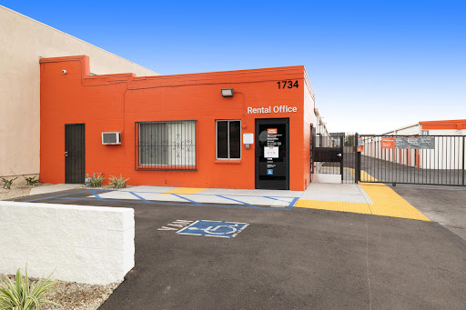 Self-Storage Facility «Public Storage», reviews and photos, 1734 E Carson St, Carson, CA 90745, USA