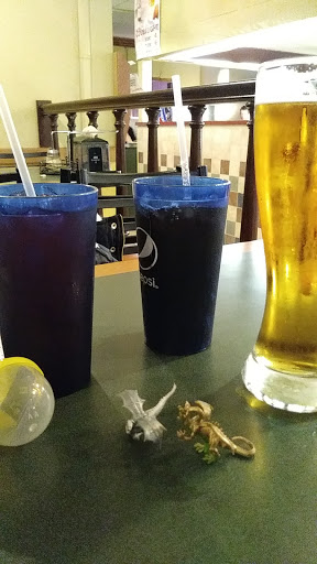 Pizza Restaurant «Round Table Pizza», reviews and photos, 626 W Huntington Dr, Monrovia, CA 91016, USA