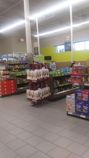 Supermarket «ALDI», reviews and photos, 15080 Summit Ave, Fontana, CA 92336, USA