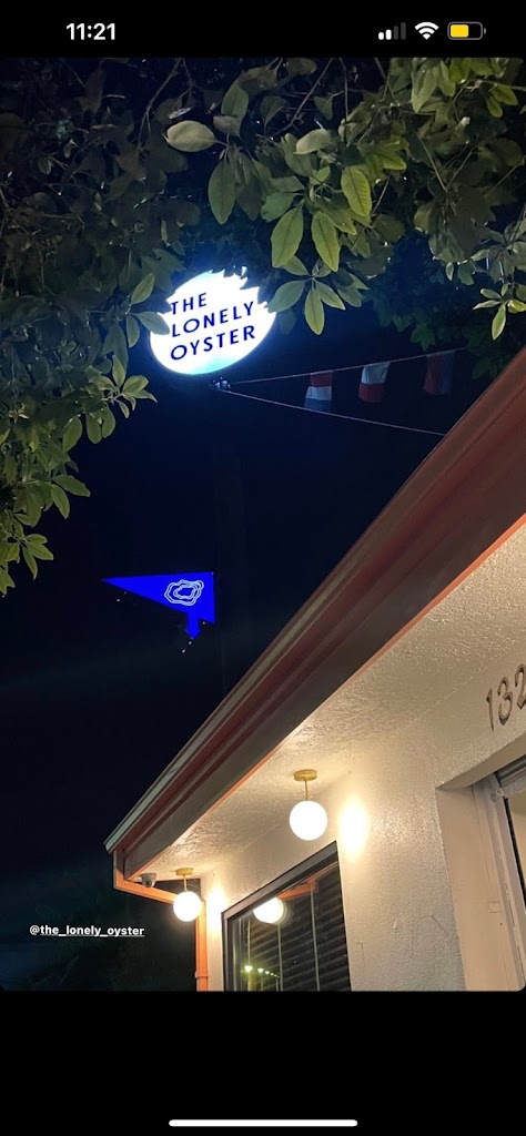 The Lonely Oyster 90026