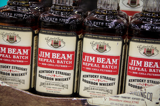 Liquor Store «Five Towns Wines & Liquors Inc», reviews and photos, 601 Burnside Ave, Inwood, NY 11096, USA