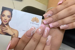 City nails image