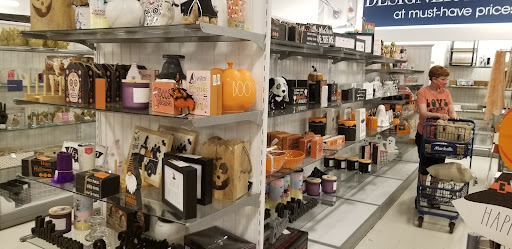 Shopping Mall «The Streets at SouthGlenn», reviews and photos, 6991 S Vine St, Centennial, CO 80122, USA