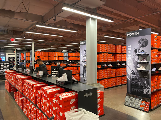 Sporting Goods Store «Nike Factory Store», reviews and photos, 1600 Saratoga Ave #213, San Jose, CA 95129, USA