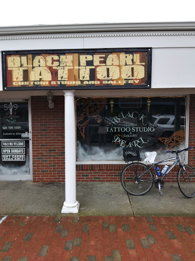 Tattoo Shop «Black Pearl Tattoo Studio & Gallery», reviews and photos, 509 Main St, Hyannis, MA 02601, USA