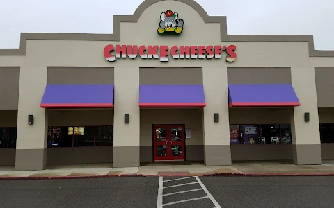 Chuck E. Cheese image