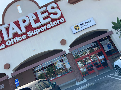 Office Supply Store «Staples», reviews and photos, 17020 Chatsworth St, Granada Hills, CA 91344, USA