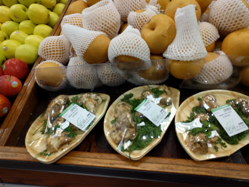 Shopping Mall «Linwood Plaza Shopping Center», reviews and photos, 158 Linwood Dr, Fort Lee, NJ 07024, USA