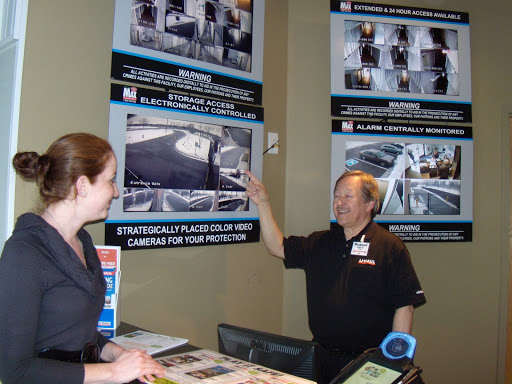 Truck Rental Agency «U-Haul Moving & Storage at Hwy 13 & Portland Ave», reviews and photos, 12200 Portland Ave S, Burnsville, MN 55337, USA