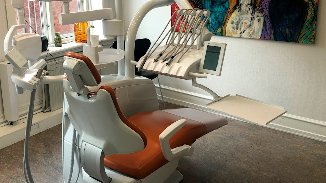 Ringsted tandklinik & ImplantatCenter - Tandlæge