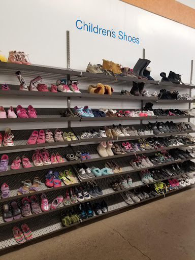 Thrift Store «McClintock & Southern Goodwill Retail Store & Donation Center», reviews and photos, 1546 E Southern Ave, Tempe, AZ 85282, USA